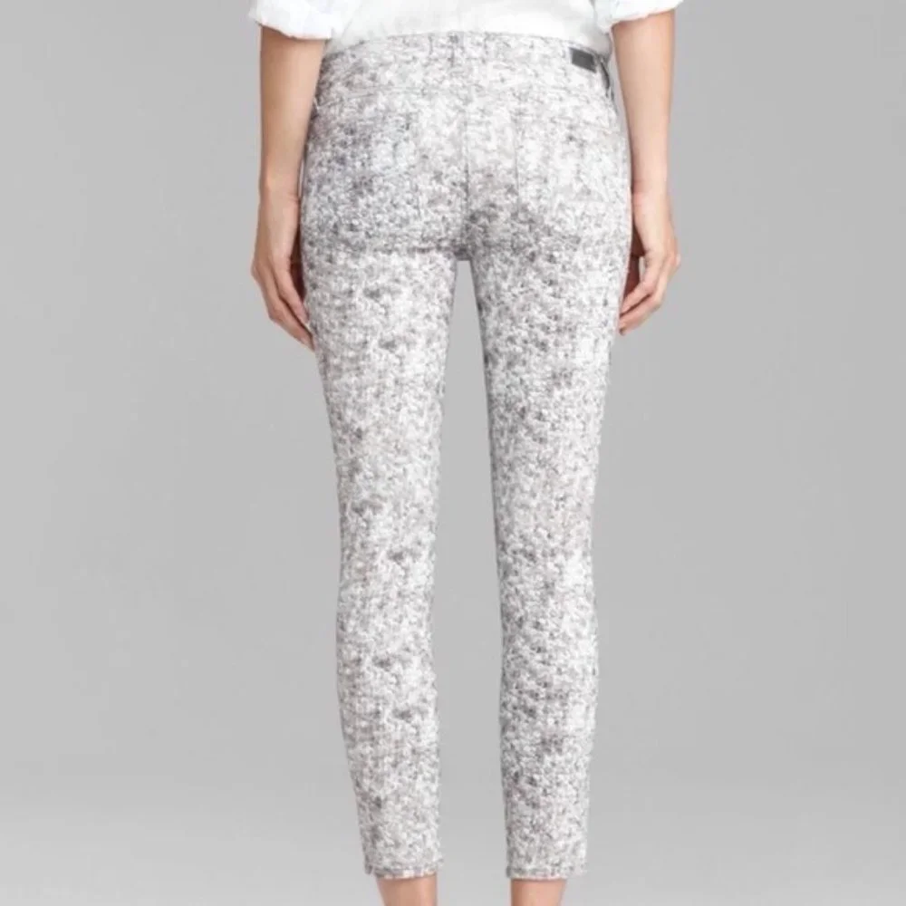 PAIGE Verdugo Ankle Skinny Jeans in Pewter Sequin Size 27 LIKE NEW - Picture 2 of 16